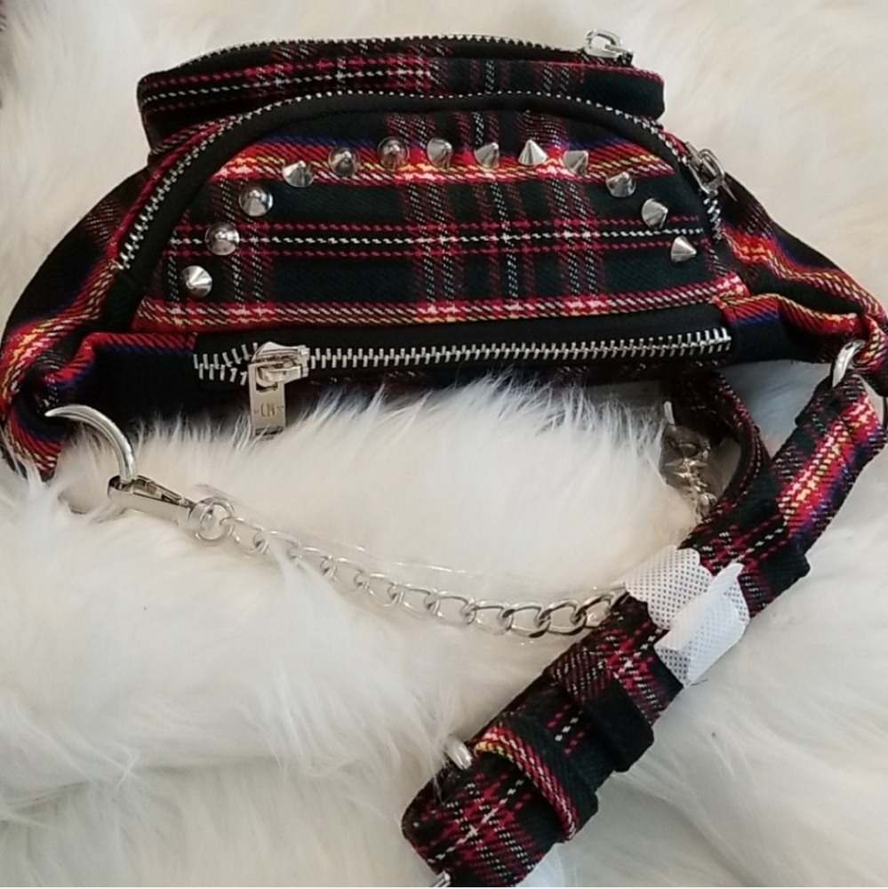 👜🐻CURRENT MOOD😺👜 Max Volume Fanny Pack Crossbody last one in stock - Picture 17 of 17